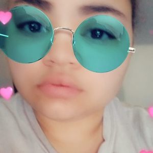 Meet your Posher, Sydney